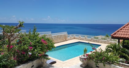 4 bedroom Pelican Key Private Luxury Villa, Panoramic View Of The Caribbean Sea