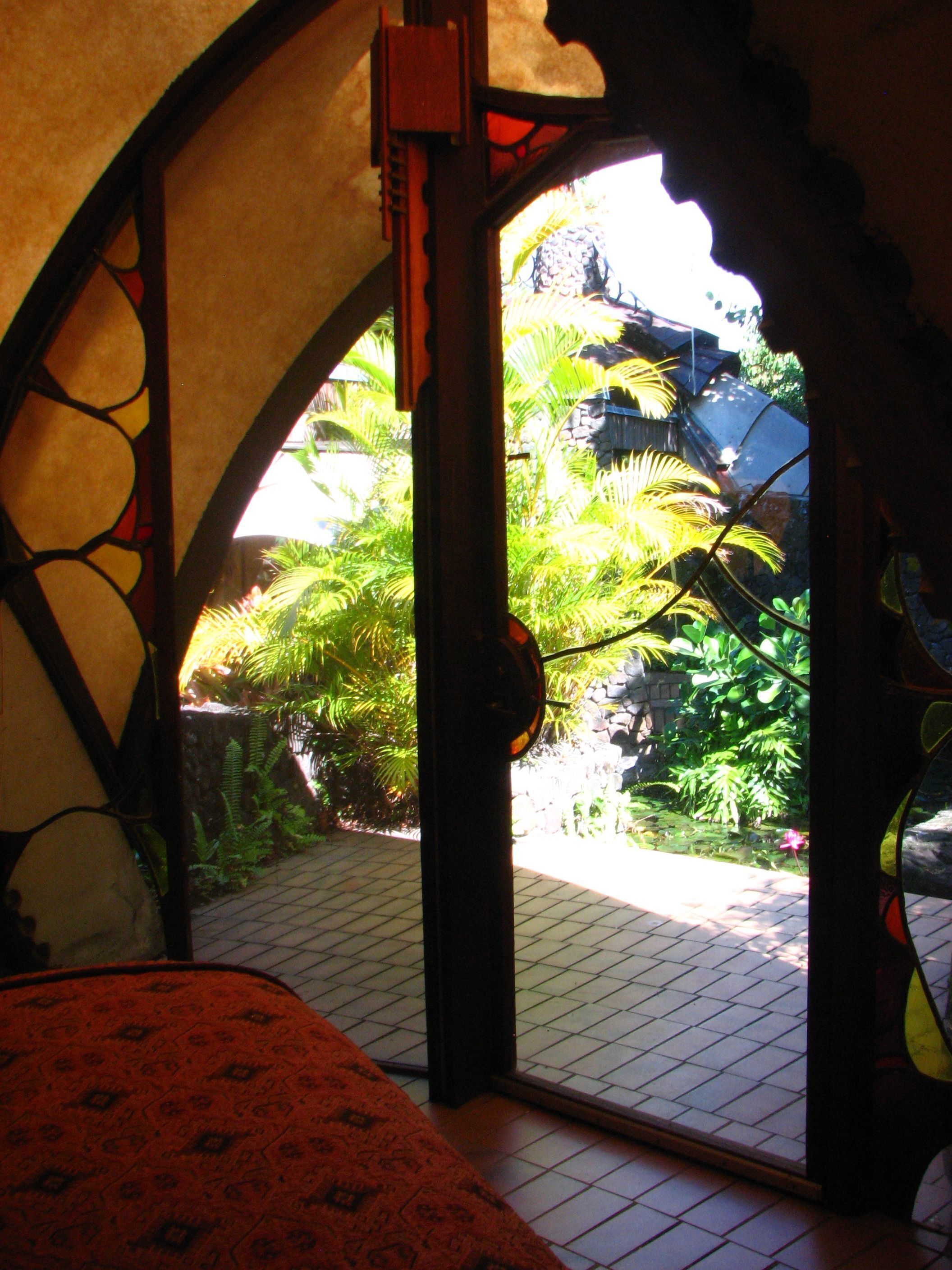 3 bedrooms, in-room safe, iron/ironing board, free WiFi