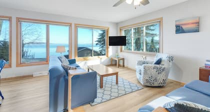 Awesome Lake Getaway On Beautiful Green Lake