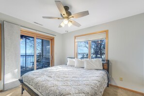 5 chambres, fer et planche à repasser, lit parapluie, Wi-Fi gratuit