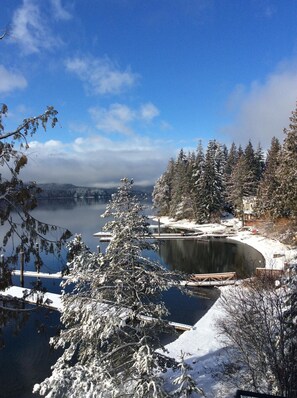 Exterior - Take a deep breath........unwind and let the natural beauty take you away....... (Port Alberni)