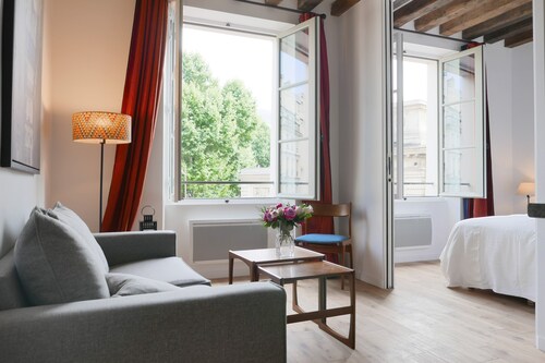 Sublime appartement dans le centre de Quartier Latin: meilleure offre Pour 6