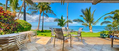 تناول الطعام بالخارج