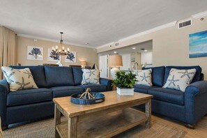 Flat-screen TV - Tower 1, 2nd Floor, 2Bdr/2Bath!! Beautifully Remodeled!! FREE BEACH CHAIRS!! (Panama City Beach)