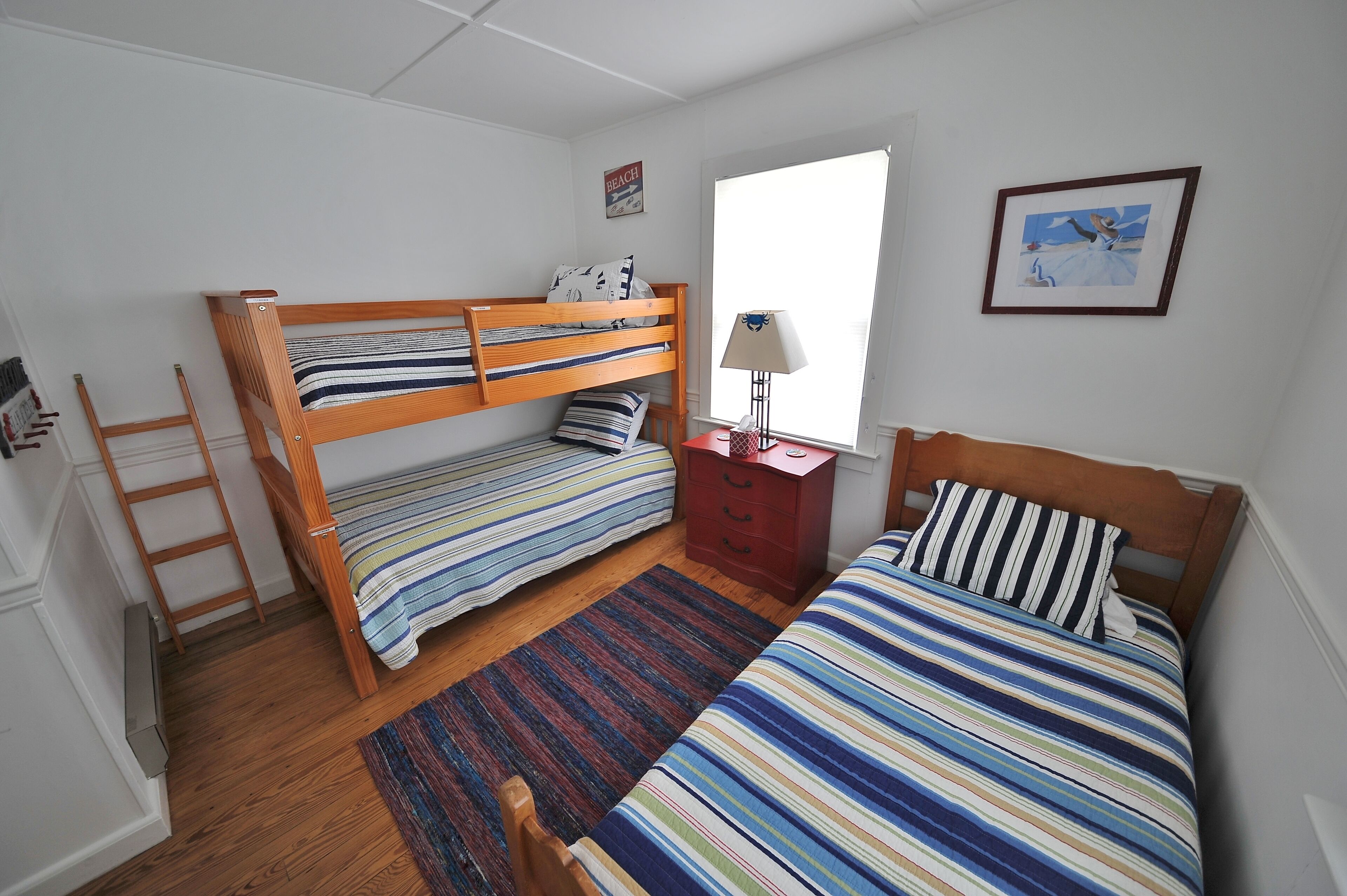 2 chambres, fer et planche à repasser, Wi-Fi gratuit, draps fournis
