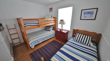 2 chambres, fer et planche Ă repasser, Wi-Fi gratuit, draps fournis