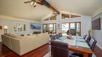 Smart TV, DVD player, table tennis, books