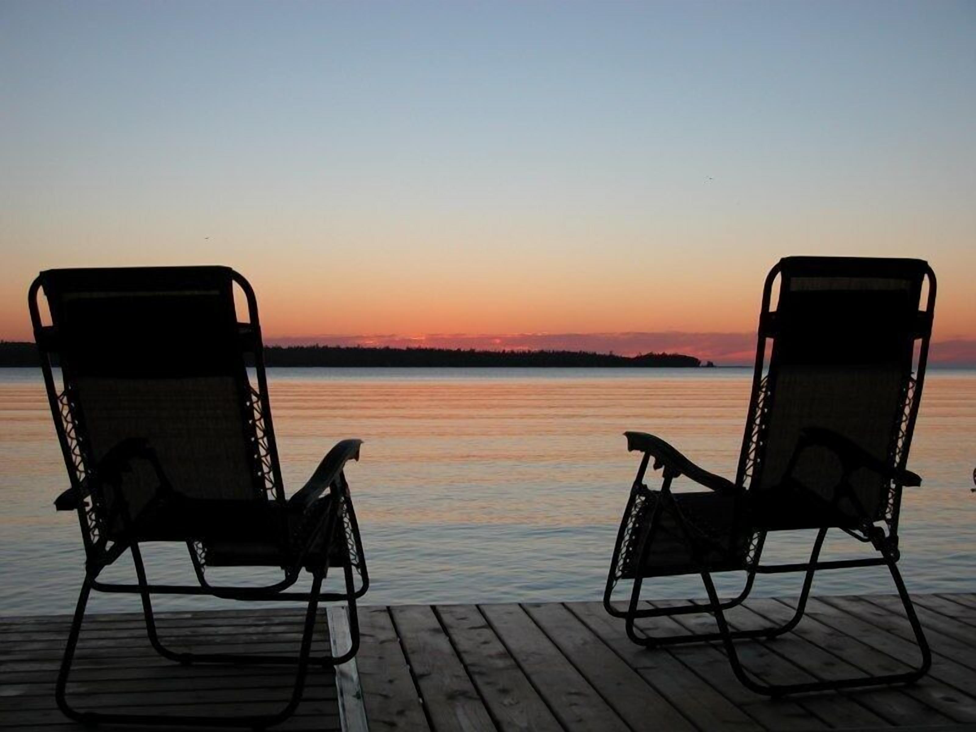 Enjoy the quiet side of the Door County peninsula, 190' of Lake Michigan shore 