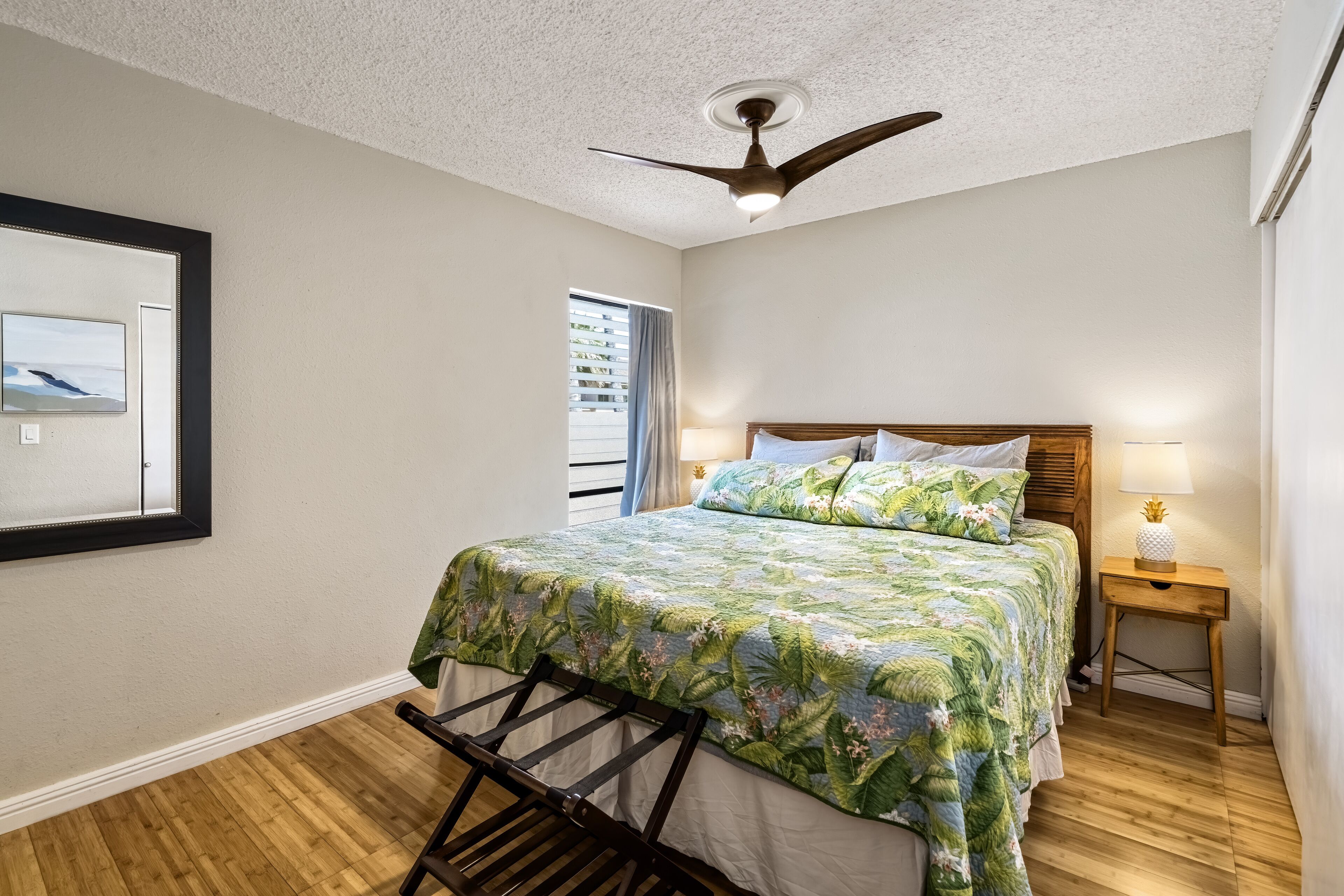 2 bedrooms, iron/ironing board, travel crib, free WiFi