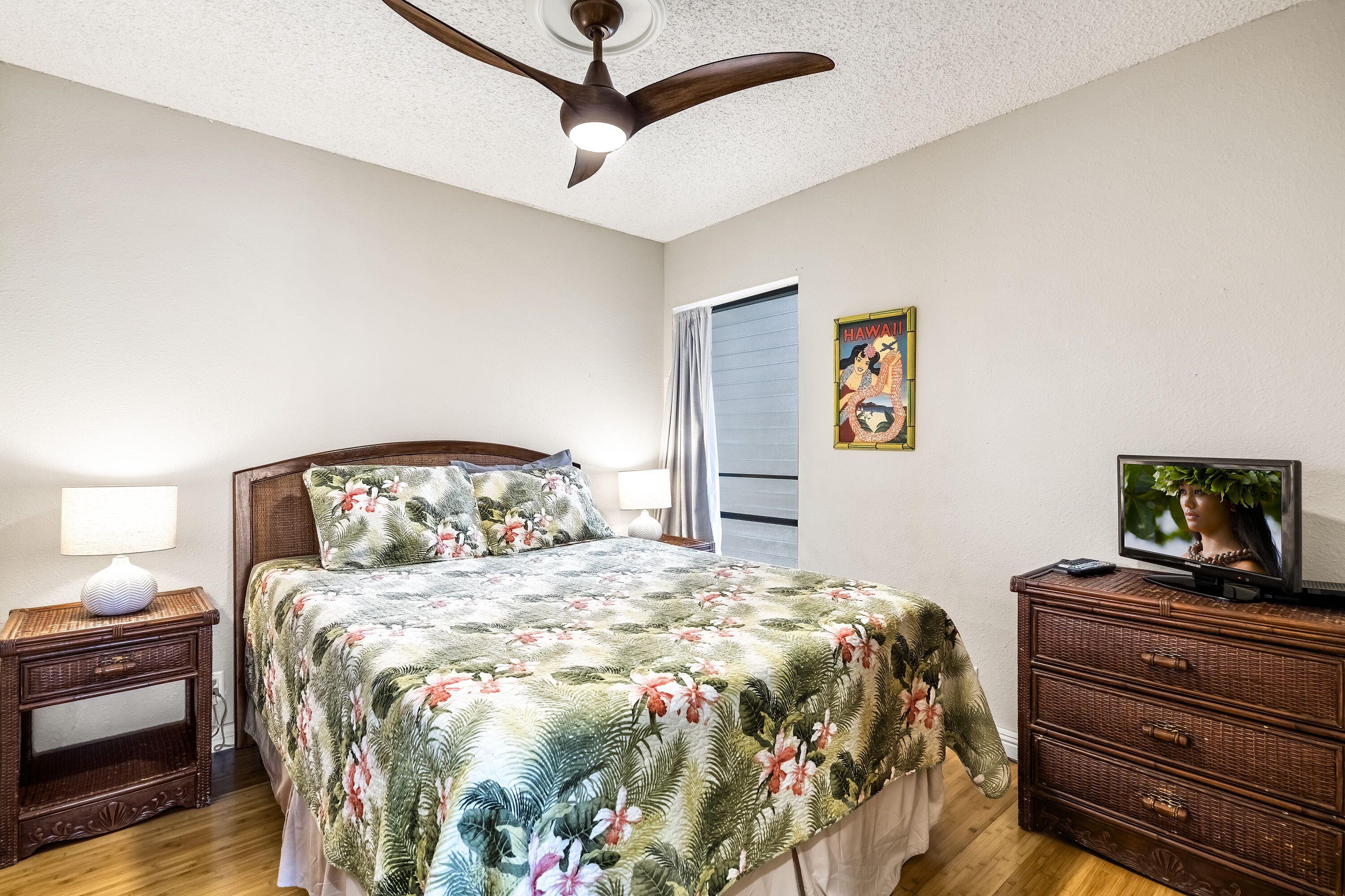 2 bedrooms, iron/ironing board, travel crib, free WiFi