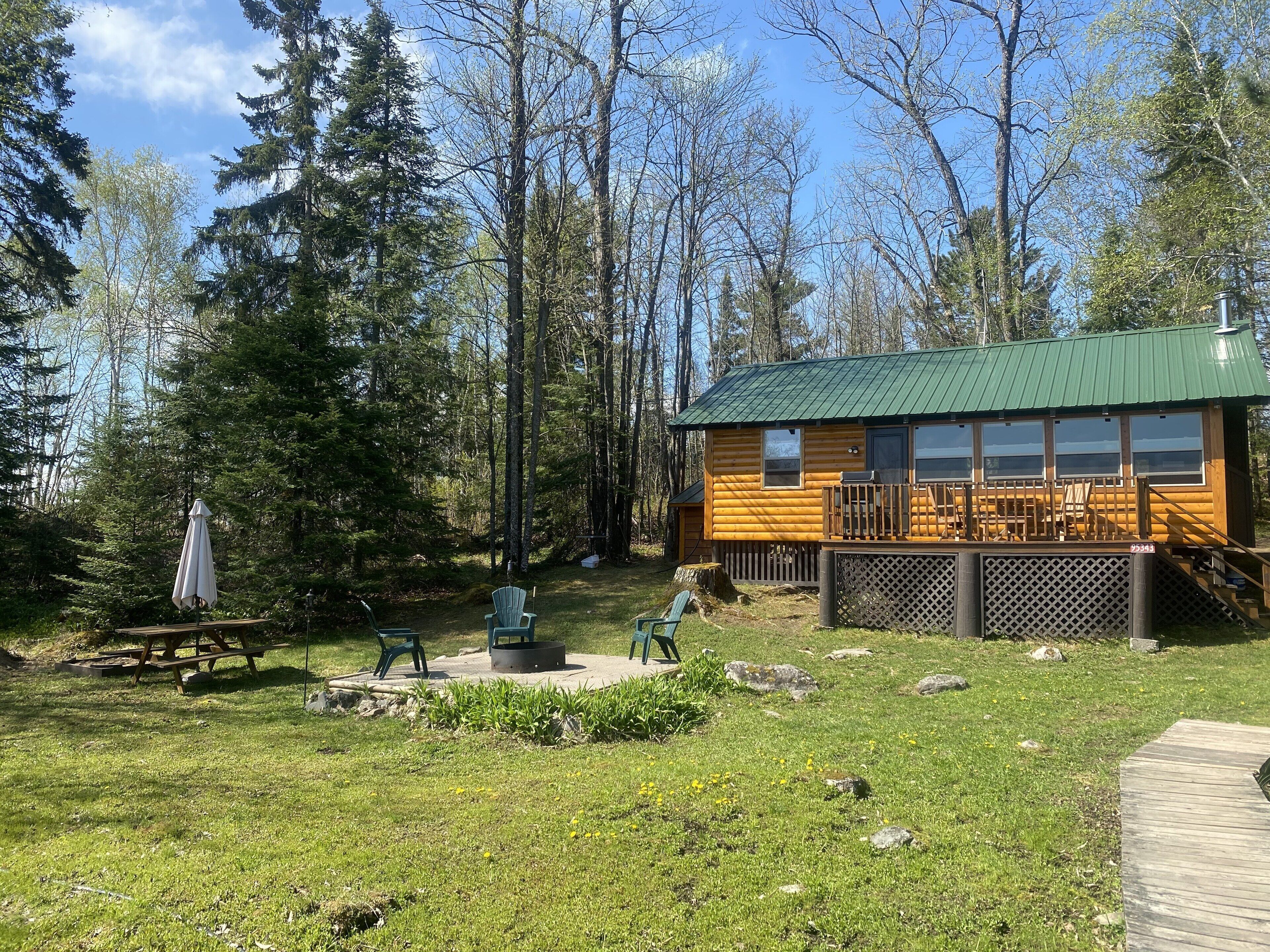 Family And Pet Friendly Island Living! 