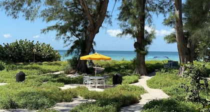 Cozy Ground-Level Beach Retreat – 75 Steps to the Gulf | Bamboo Apts #4