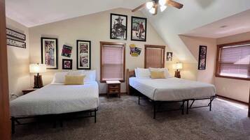 4 bedrooms, iron/ironing board, travel cot, WiFi