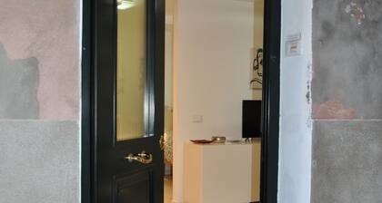 Studio familial moderne, entre la place San Marco et Arsenale.