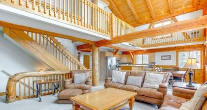 Custom Timber Home-Great Rates,Central Loc,Views,2 Living Spaces,On Free Shuttle