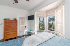 2 chambres, fer et planche à repasser, accès au Wi-Fi (inclus)