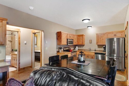 Arrowhead Condos Unit 1