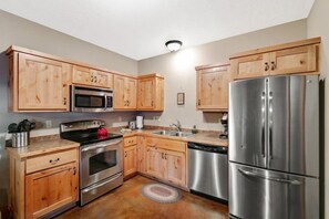 Fridge, microwave, oven, dishwasher