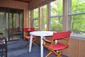 Dining - Relax & Recharge! Tranquil Family-Owned, Sebago Lake Area, Pets free (Naples)