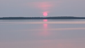 Sun-loungers, beach towels - Carter's Getaway Drummond Island vacation rental (Drummond)