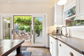 Private kitchen - The St. Helena House (Saint Helena)