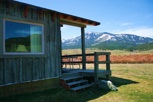 Aspen Cabin Near Yellowstone - Horse Rides, Zip Lining, Rafting, Hiking