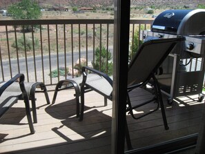 Property grounds - Top Reviews, Popular Modern Condo, Pool & Hot tub, Great Value in Moab (Moab)