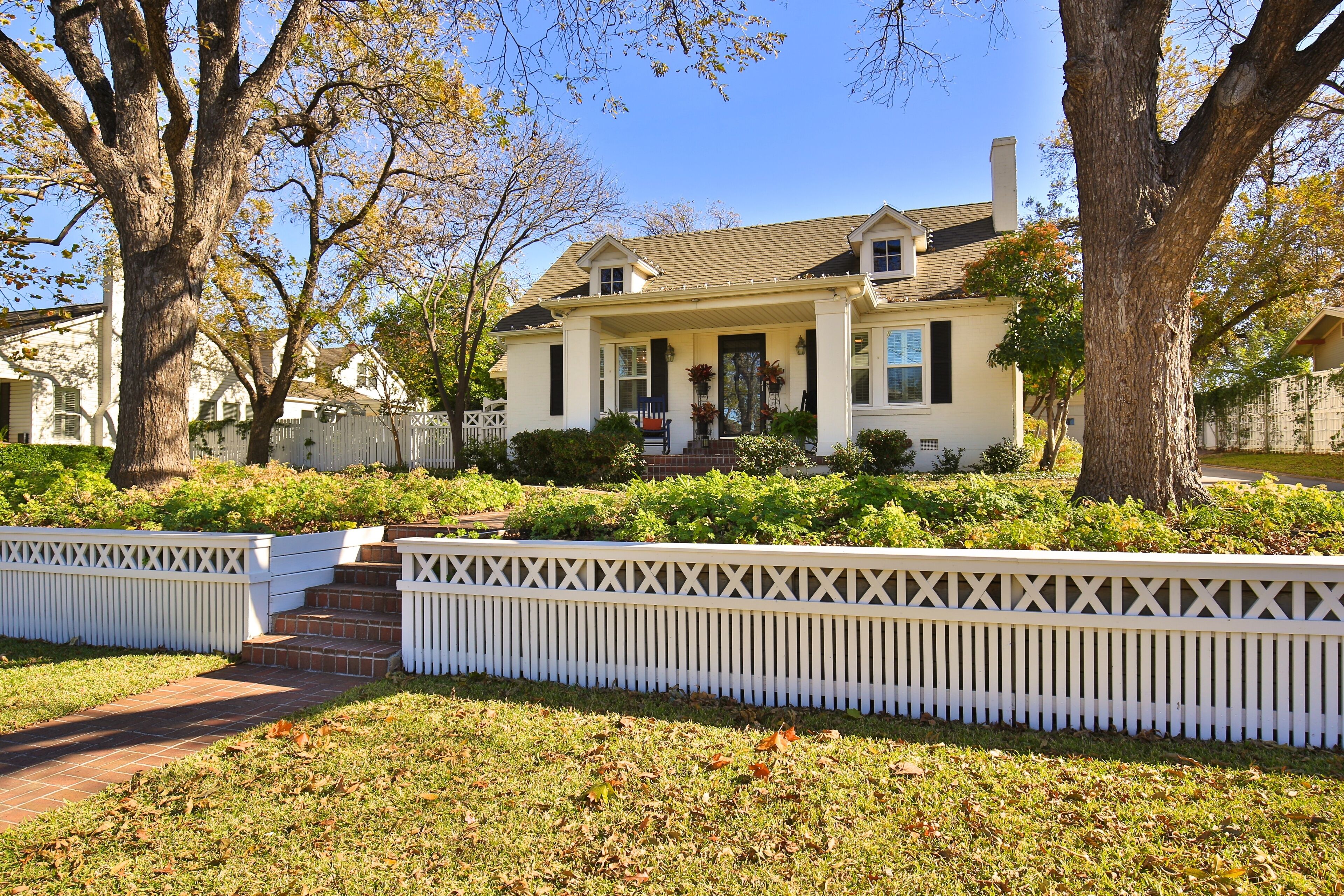 The Cottage at Eleven09--A Fine Guest Experience in Historic Abilene