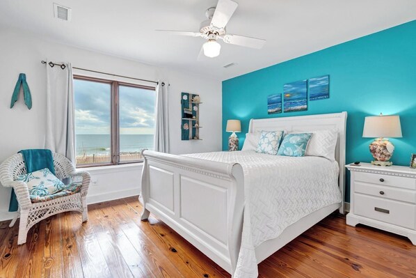 4 quartos, ferros/tábuas de passar roupa, acesso à internet