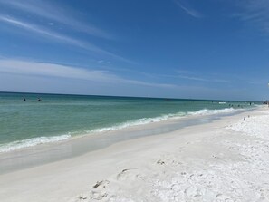 En la playa