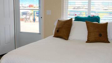 1 bedroom, travel cot, free WiFi, bed sheets