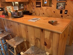 Bar (in der Unterkunft)