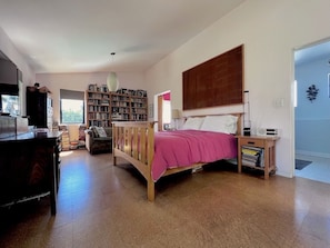 3 chambres, fer et planche à repasser, accès au Wi-Fi (inclus)