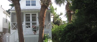 Twin Palms Cottage