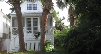 Twin Palms Cottage
