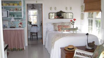 1 dormitorio, tabla de planchar con plancha, wifi y ropa de cama