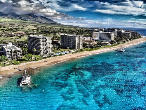 Kaanapali Luxury at The Whaler–Ocean & Black Rock Views, Steps to Beach & Dining