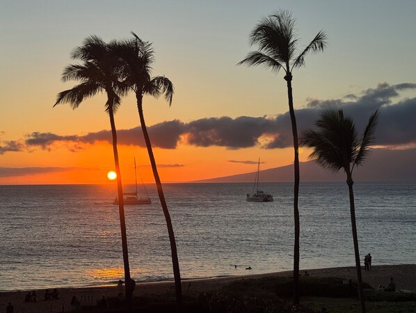 On the beach, sun loungers, beach towels - Kaanapali Luxury at The Whaler–Ocean & Black Rock Views, Steps to Beach & Dining (Lahaina)