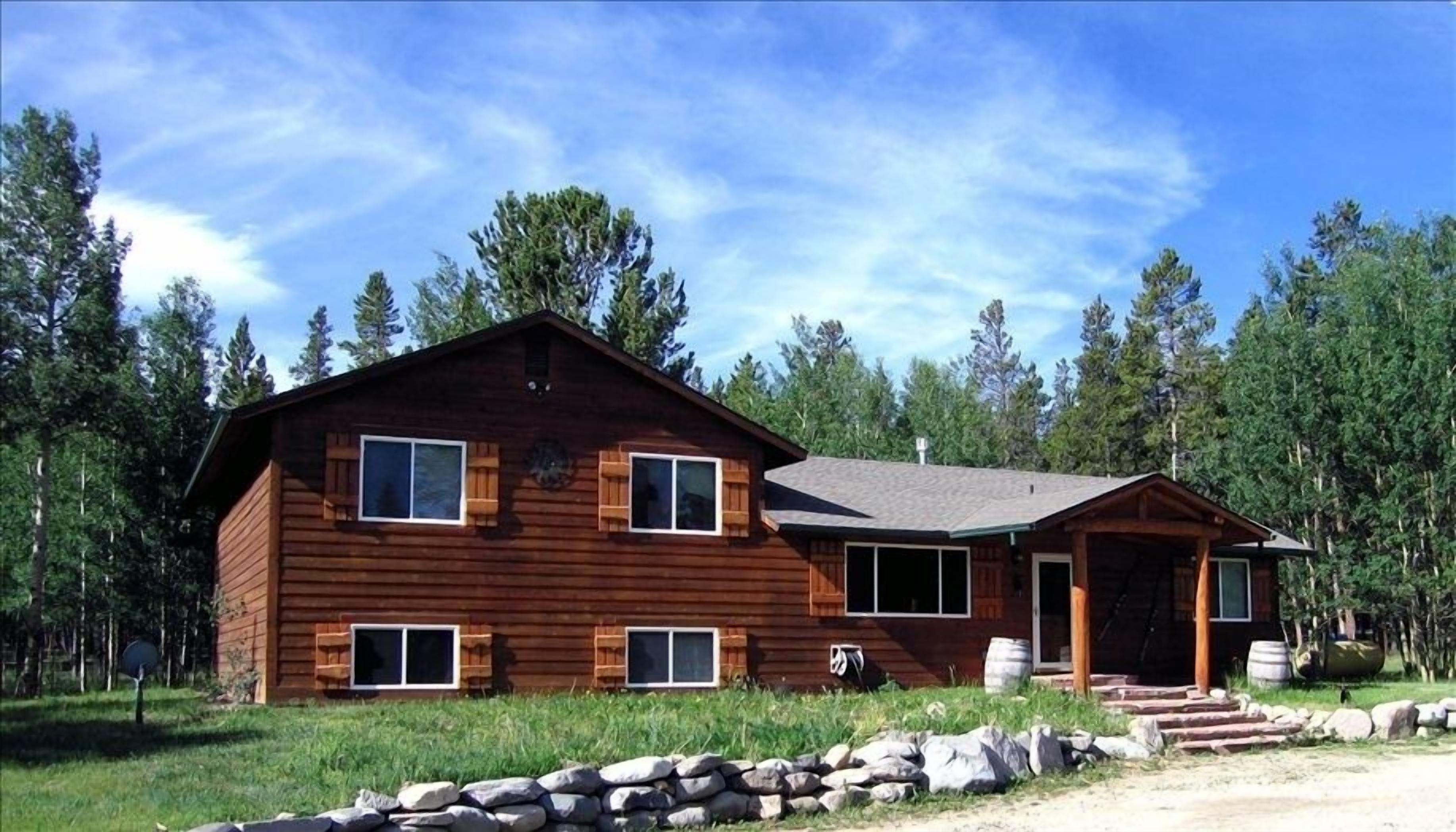 Walk to Town! - Zip Lines, Mtn. Croquet, Sand Volleyball, Hot Tub and Hammocks!