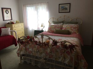 2 habitaciones, tabla de planchar con plancha y wifi gratis 