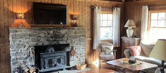 Soleada y acogedora pequeña cabaña con una vista espectacular de las montañas Blue Ridge