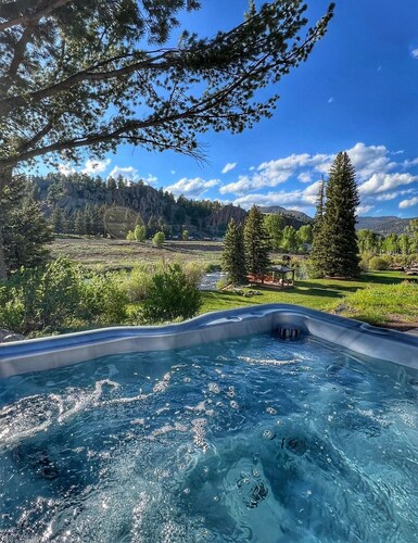 Gorgeous riverfront, 4-BR (2-master suite) home!