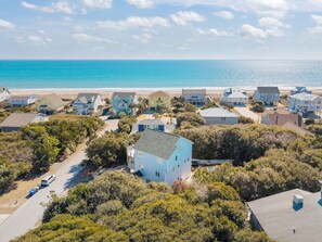 Exterior - 3rd Row Oceanview,Private pool,hot tub,pet friendly,very short walk to beach (Emerald Isle)