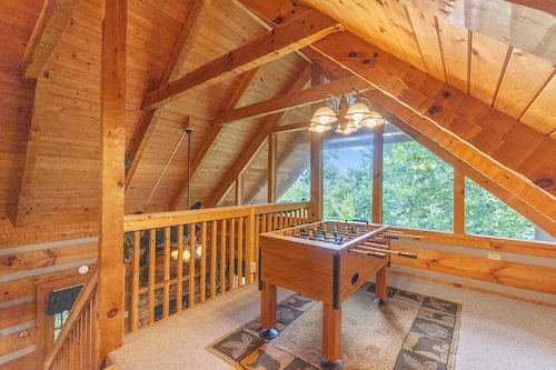 Luke11:33 5mile Dwntwn Pigforg~Pkwy-Hotub-Gameroom-wifi-NO EXTRA FEES