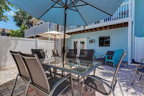 Property grounds - Siesta Key private beach access (Sarasota)