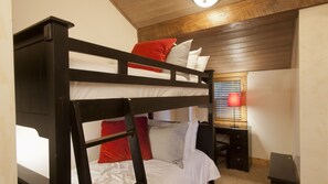 2 bedrooms, premium bedding, iron/ironing board, free WiFi - 3K88 by Park City Experience - Beautiful and just 300 yards to Park City Mtn (Park City)