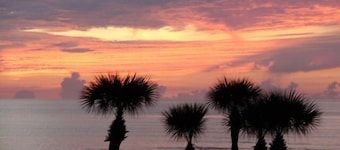 BEACHFRONT COMPLEX FULLY RENOVATED 2025  
2 BED 2 BATH  2 POOLS & 2 KIDDIE POOLS