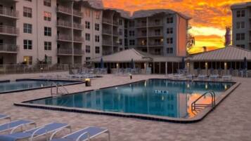 Outdoor pool, a heated pool