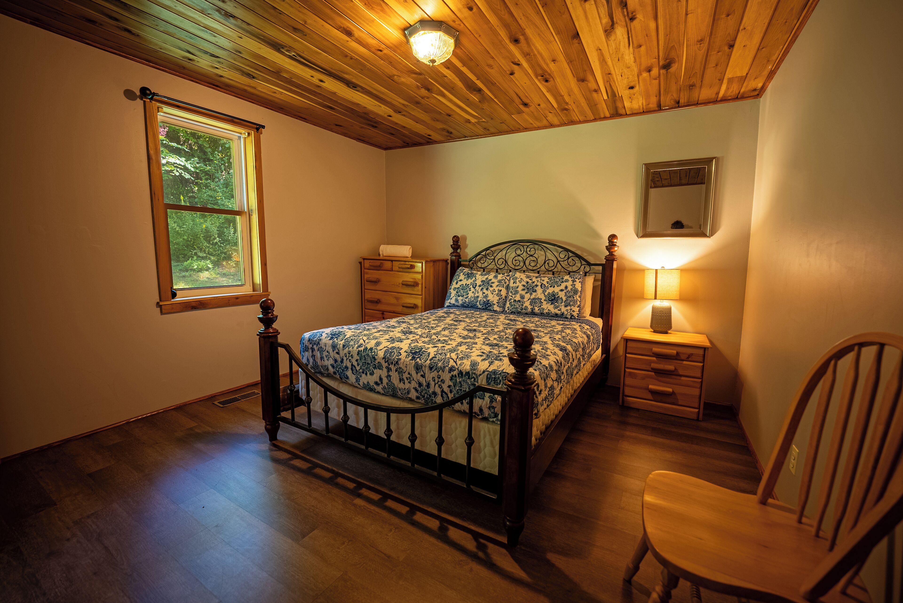 3 makuuhuonetta, ilmainen Wi-Fi, vuodevaatteet