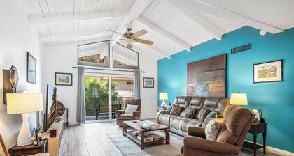 Your Quiet Palm Springs Getaway